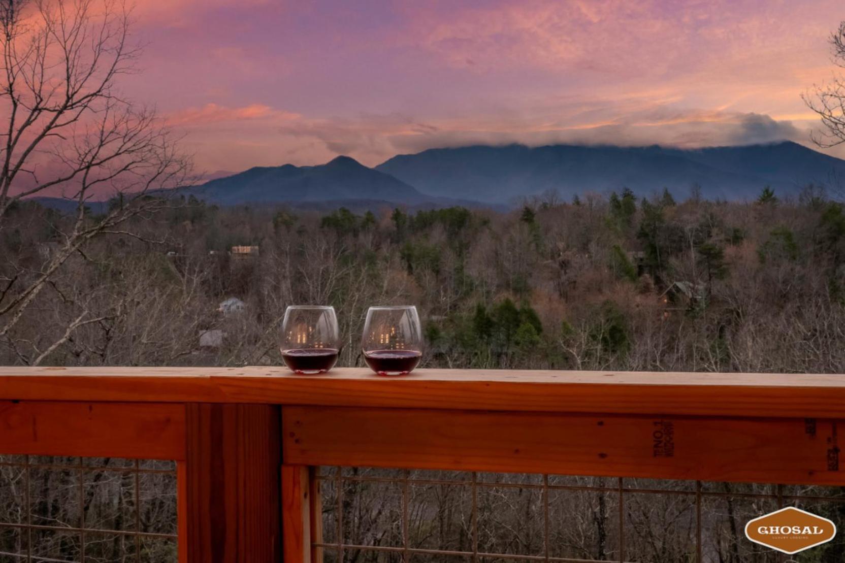 Tranquil Mountain Getaway By Ghosal Luxury Lodging Gatlinburg Exterior photo