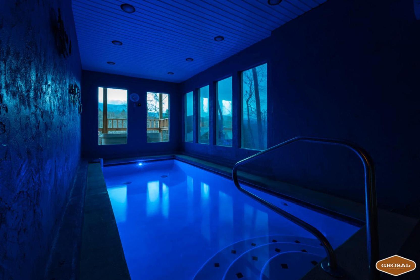 Tranquil Mountain Getaway By Ghosal Luxury Lodging Gatlinburg Exterior photo